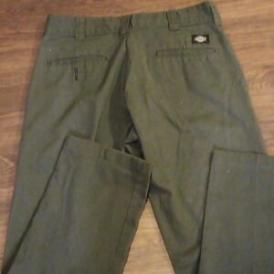 Dickies 67 collection flex pants. Button closure Men’s size 32 x 30 Dark Green